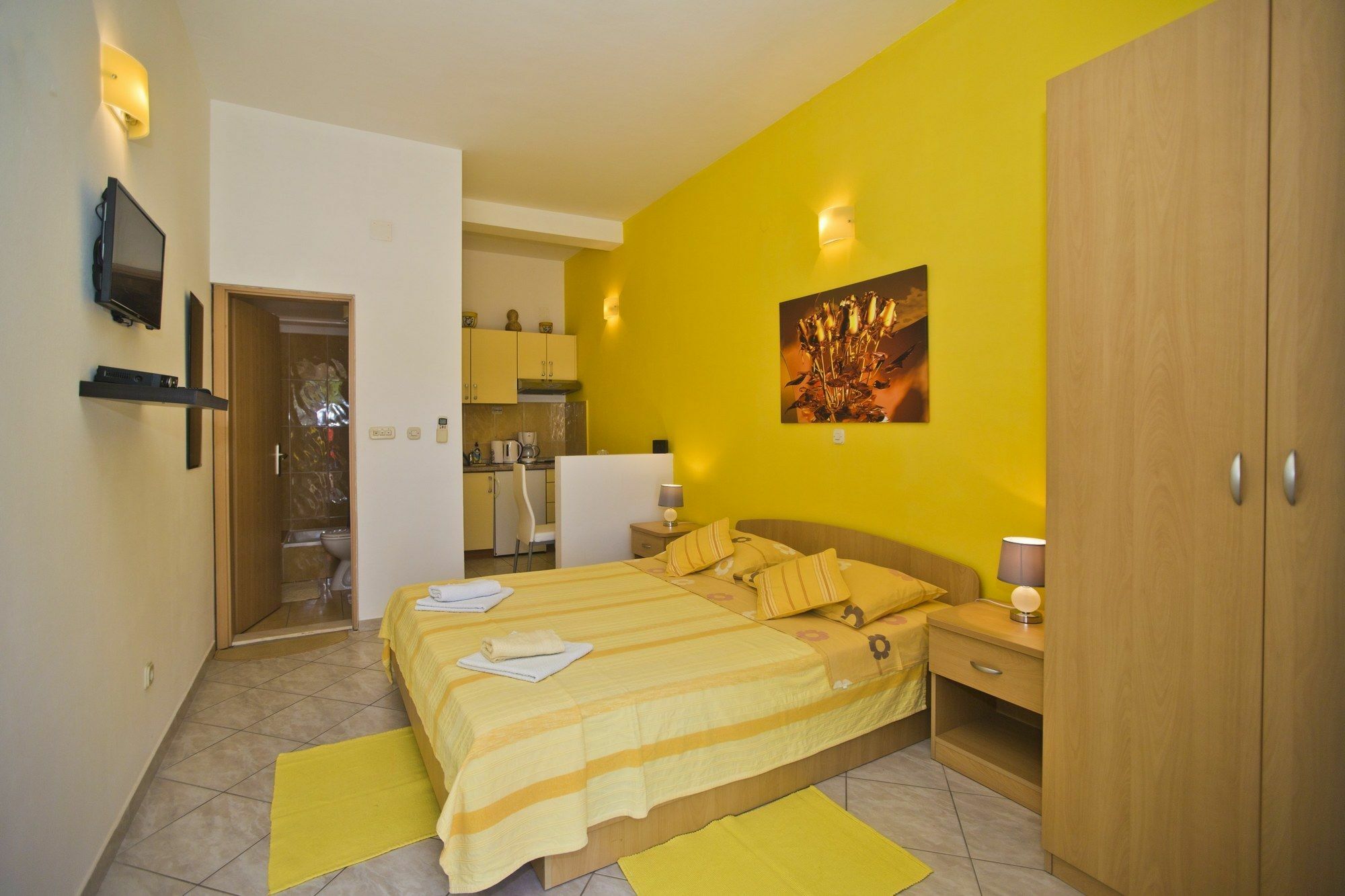 Apartments And Rooms Art Deco Pape Хвар Экстерьер фото